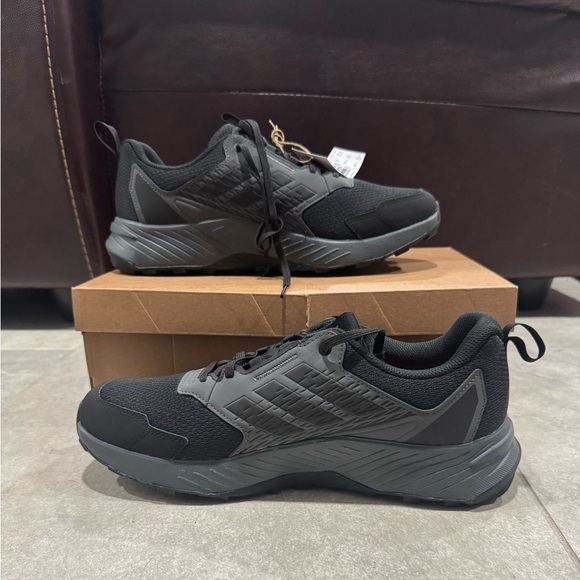 Size 10.5 - Adidas Tracefinder Trail Black Grey main image 7
